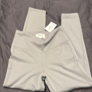 Full-Length Fleece Lined Gray Leggings - M
